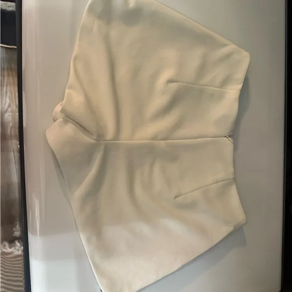 Lulu's 2 piece set🌸 - Picture 4 of 8